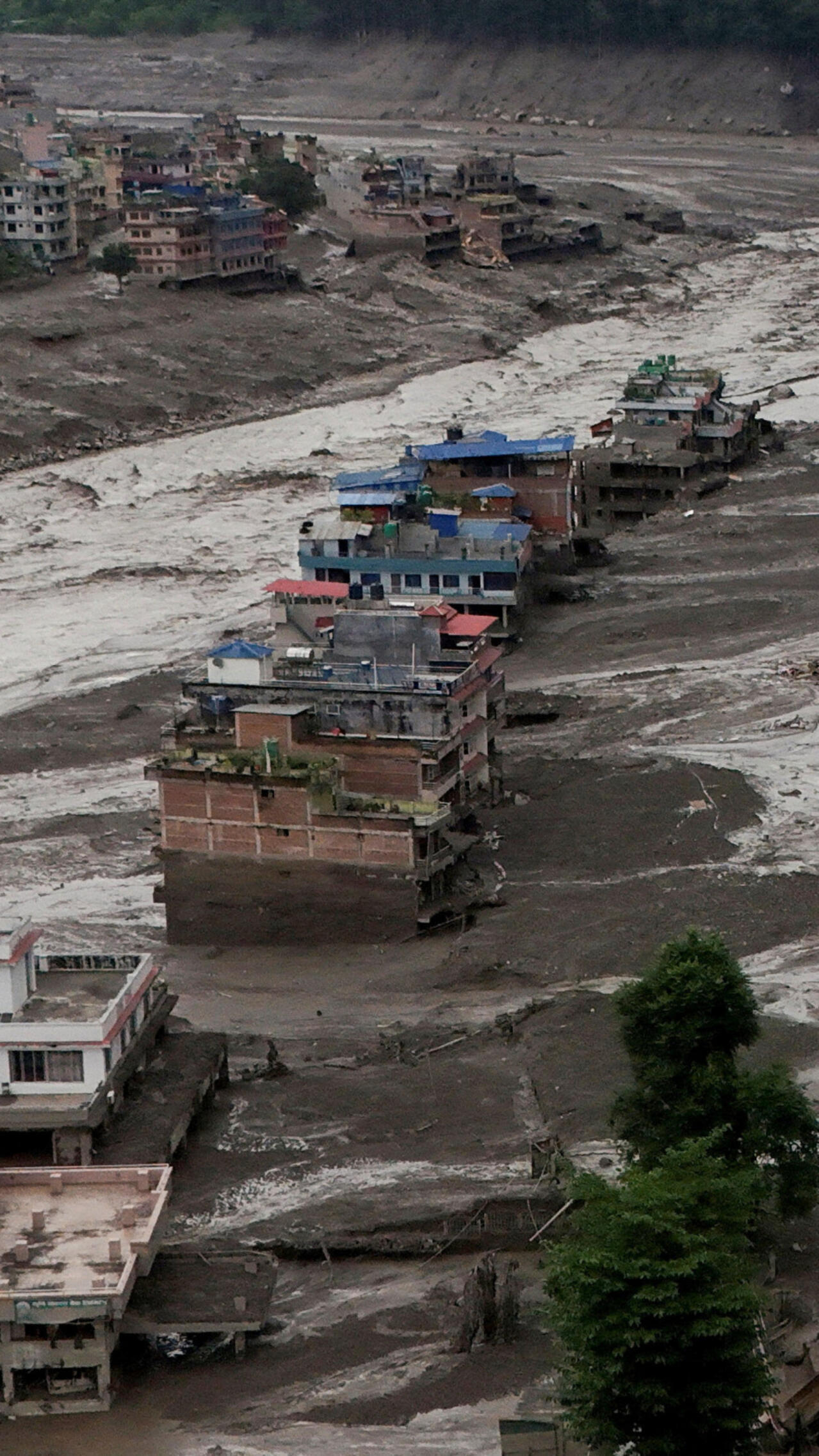 2026-08-26T134117Z-100630411-RC2D6NA8CH3P-RTRMADP-3-NEPAL-FLOODS.jpg