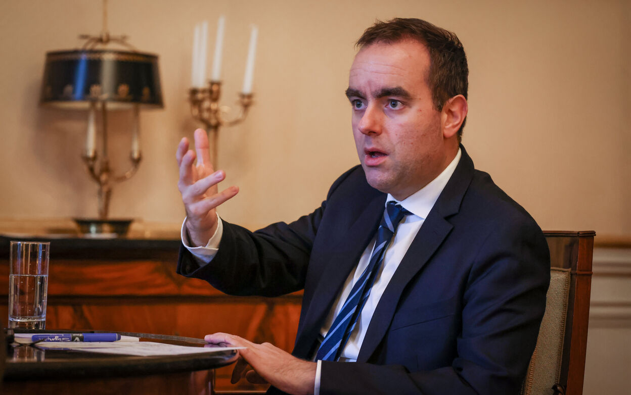 PolitiqueParis VIIIe, le 17 janvier 2024Sébastien Lecornu, ministre des Armées dans son bureau Photo LP / Fred Dugit