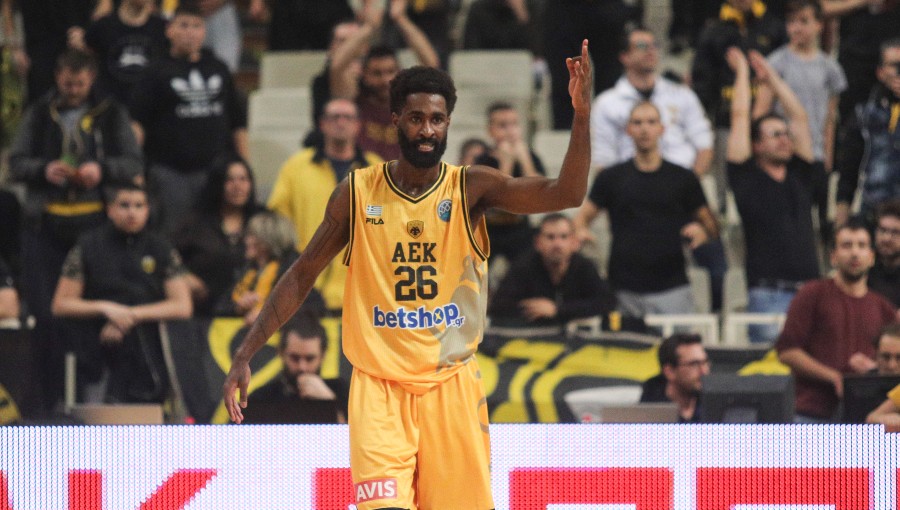 CHAMPIONS LEAGUE / Eʠ- ׁЏŋ ԅˠBɂ (֙ԏÑVɁ: ́ъϓ ׏ՆϕчӠ/ EUROKINISSI)